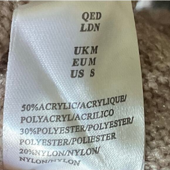 QED London Cable Knit Mock Neck Long Sleeve Sweater Oatmeal Size Medium Slit Hem - Picture 5 of 5